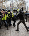 Gilets jaunes : voile médiatique sur les violences policières